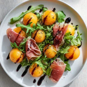 Salade fraîcheur: melon, jambon et roquette